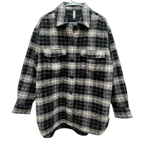 Banana Republic Jackets & Blazers - NWT Banana Republic Oversized Boucle Alpaca Blend Shirt Jacket